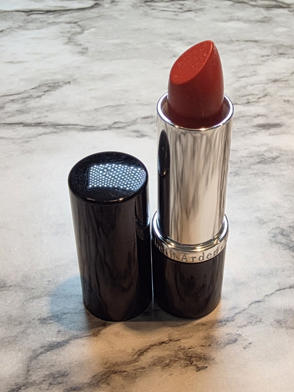 Elizabeth Arden MARIGOLD 13 Beautful Color Moisturizing Lipstick